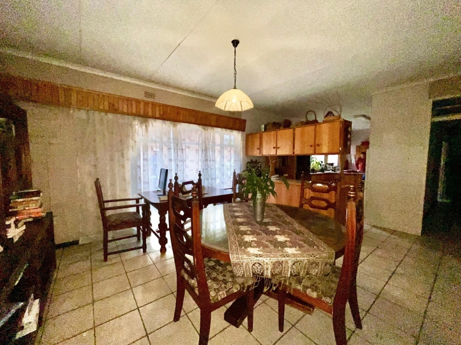 5 Bedroom Property for Sale in Protea Park North West